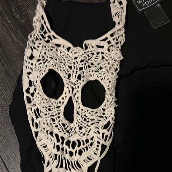 Midnight Hour Black Top with Cream Skull Detail - Picture 3 of 4